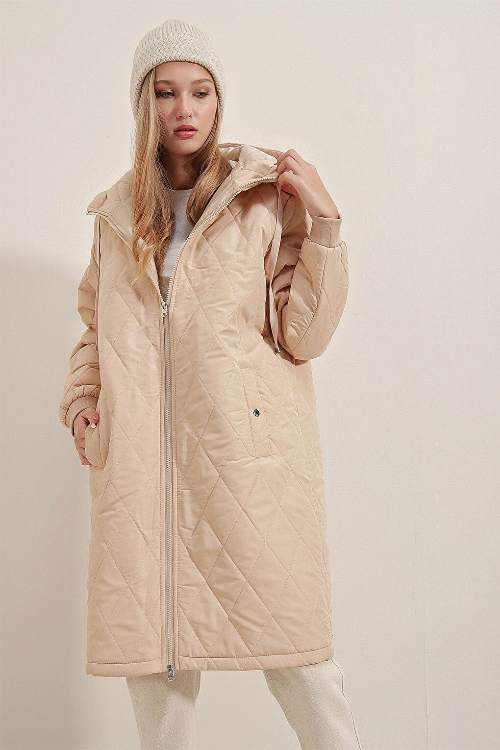 Women's Beige Hooded Zippered Puffer Coat