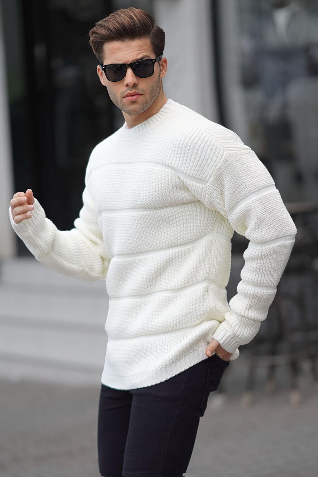 Ecru Crew Neck Knitted Sweater 6855