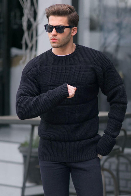 Black Crew Neck Knitted Sweater 6855