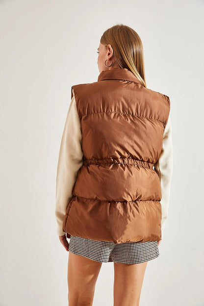 Women's Zippered Tie Down Vest