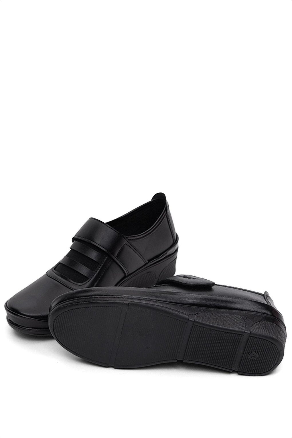 Women's Black Comfortable Velcro Gel Mother Shoes