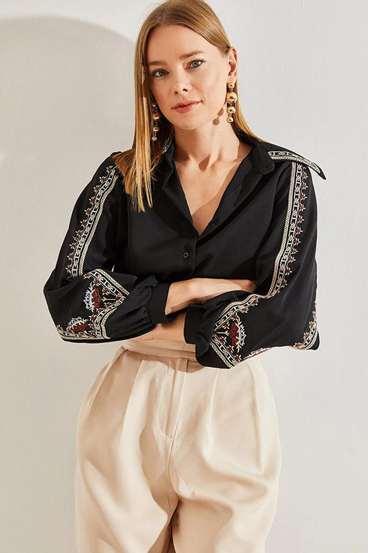 Women's Shirt with Patterned Collar and Sleeves