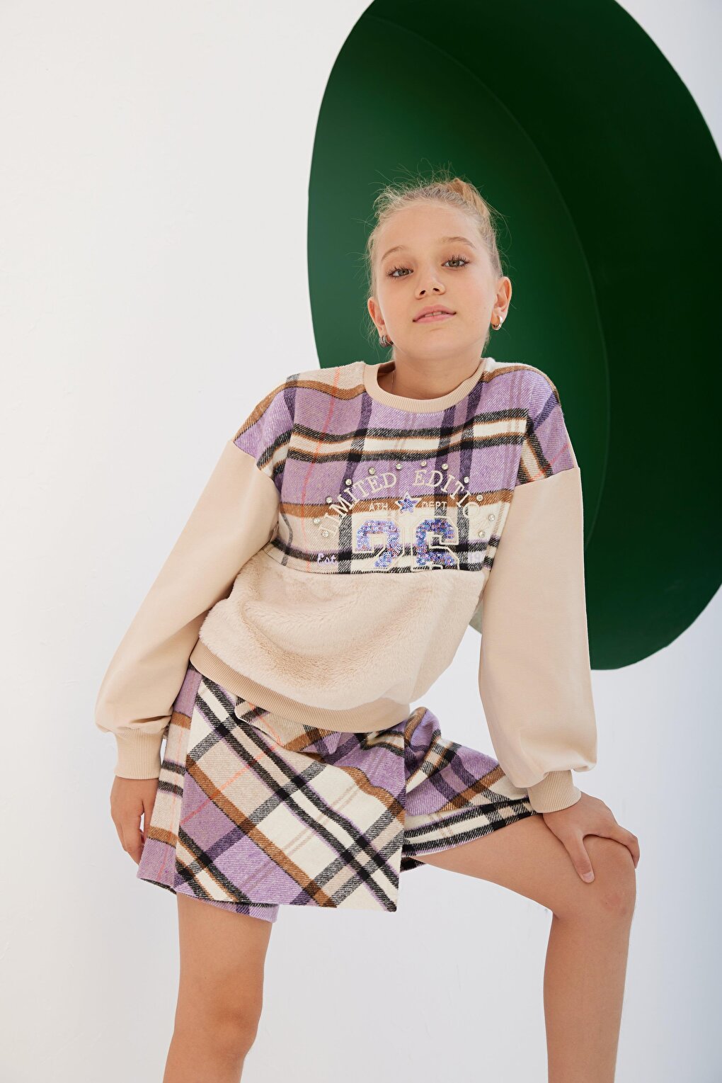 Girl's Printed Furry Plaid SweatShirt