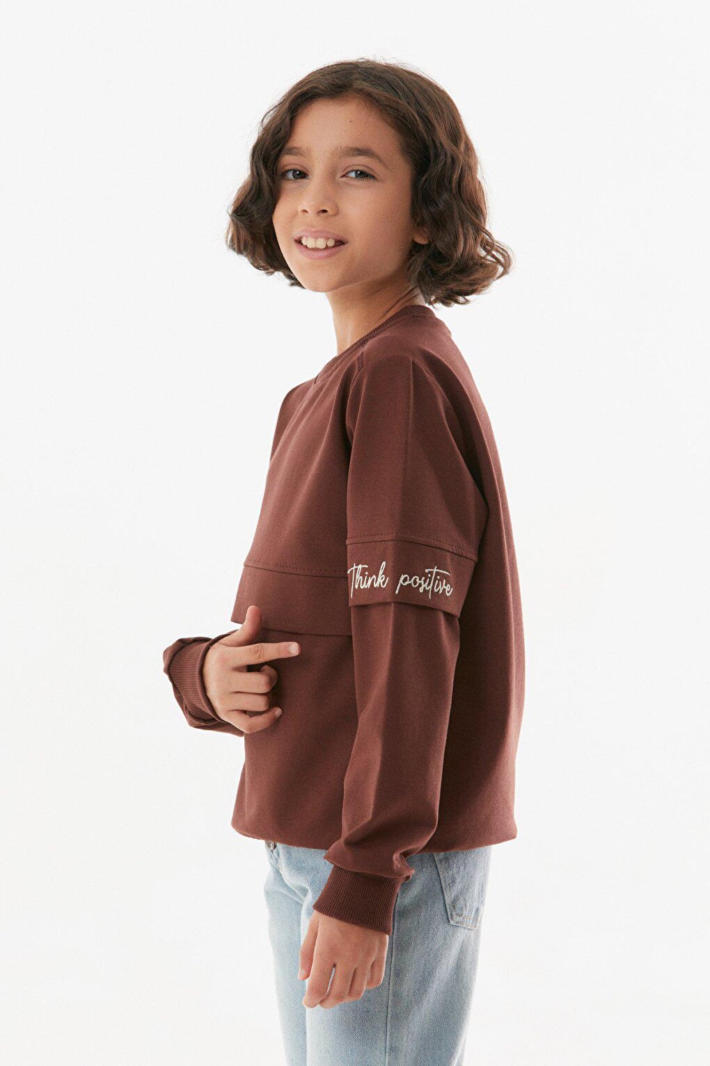 Embroidered Crew Neck Girl's Sweatshirt