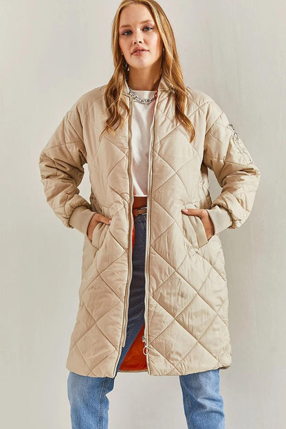 Women's Lined Quilted Long Coat with Elastic Sleeves