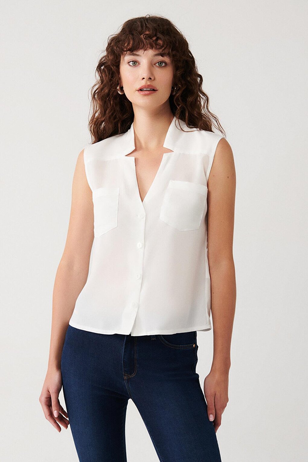 Zero Sleeve Cut Collar Shirt-White