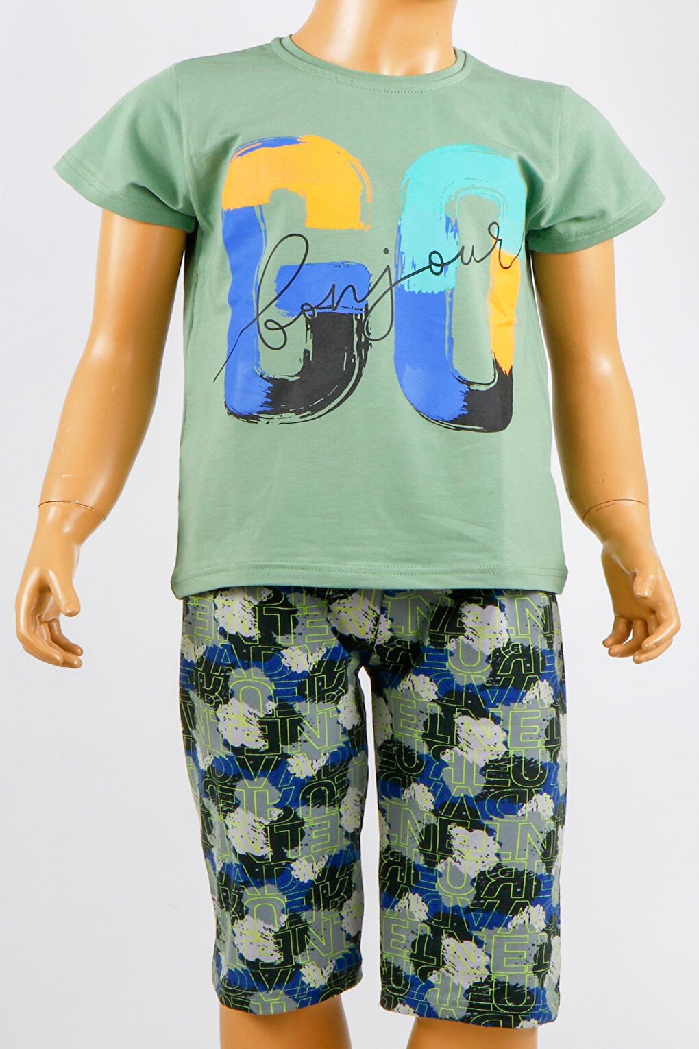 Boy's 2-piece Capri Bermuda Pajama Set Short Sleeve Lycra