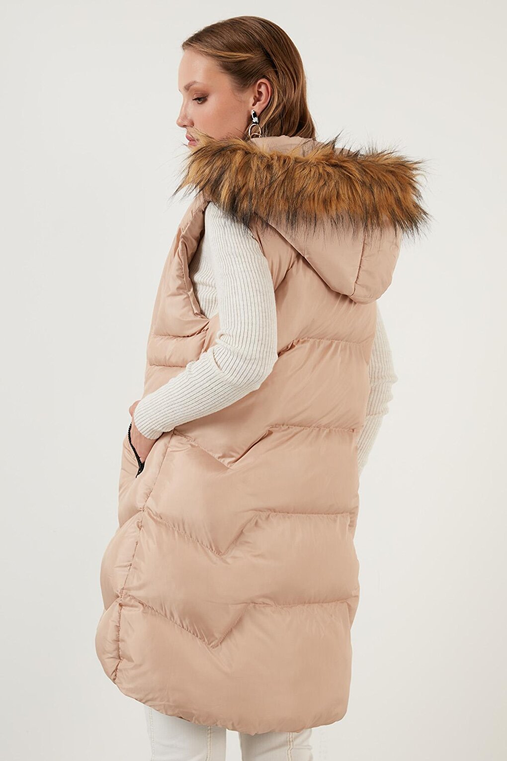 Modest Faux Fur Collar Removable Hooded Regular Fit Puffer Vest 64789823