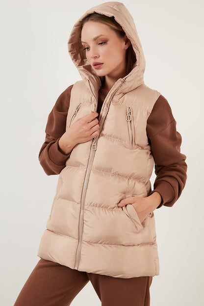 Hooded Regular Fit Puffer Vest with Pockets 64789677