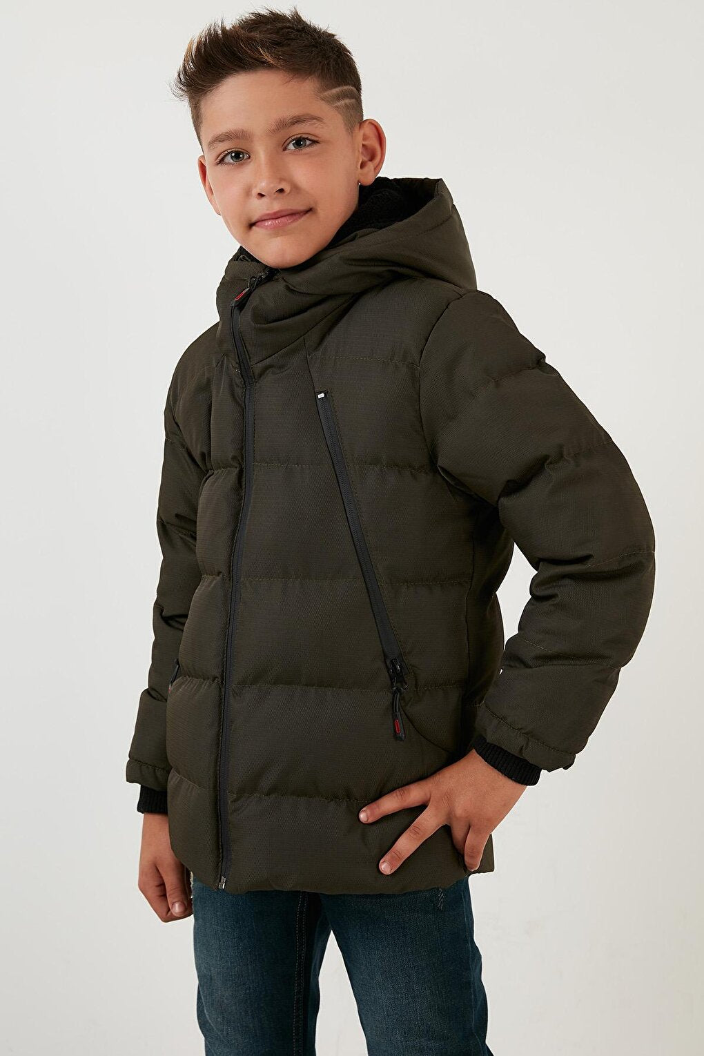 Hooded Puffer Coat with Plush Lining and Zippered Pockets 5760040