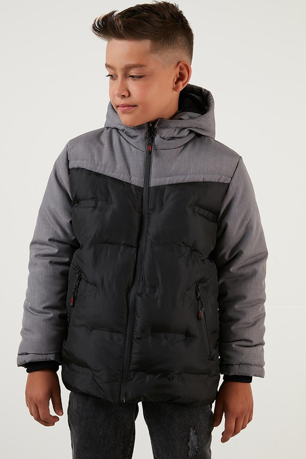 Hooded Puffer Coat with Plush Lining and Zippered Pockets 5760041