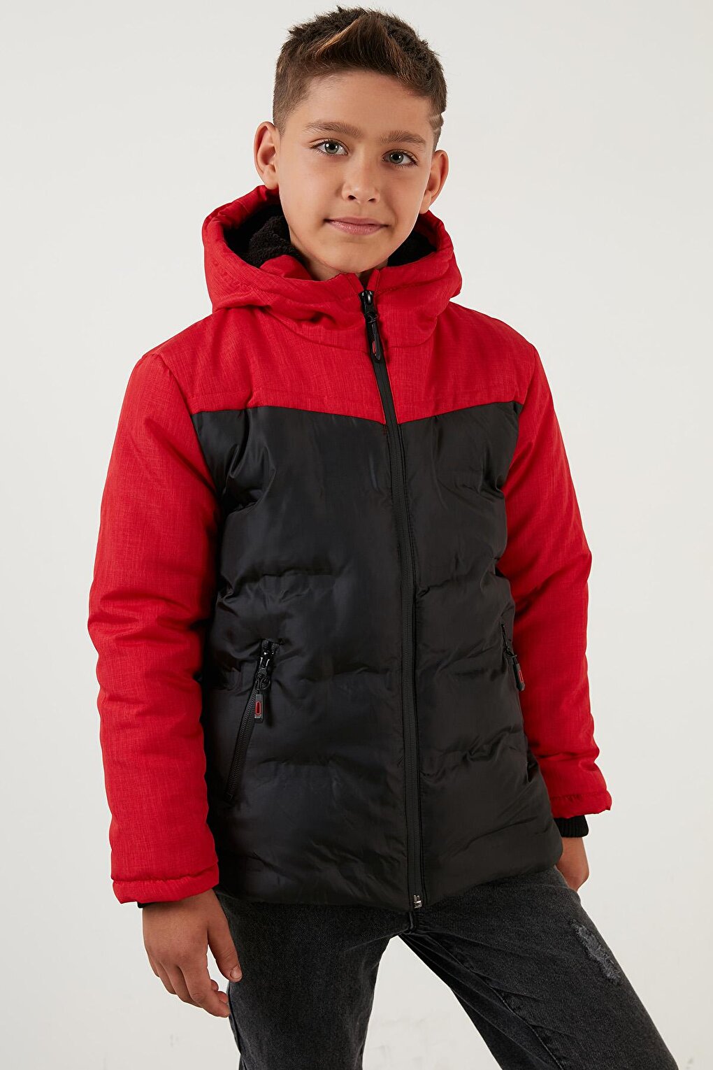 Hooded Puffer Coat with Plush Lining and Zippered Pockets 5760041