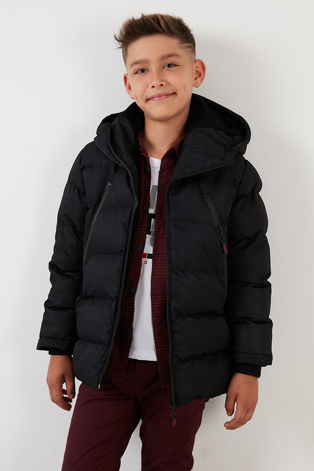 Hooded Puffer Coat with Plush Lining and Zippered Pockets 5760040