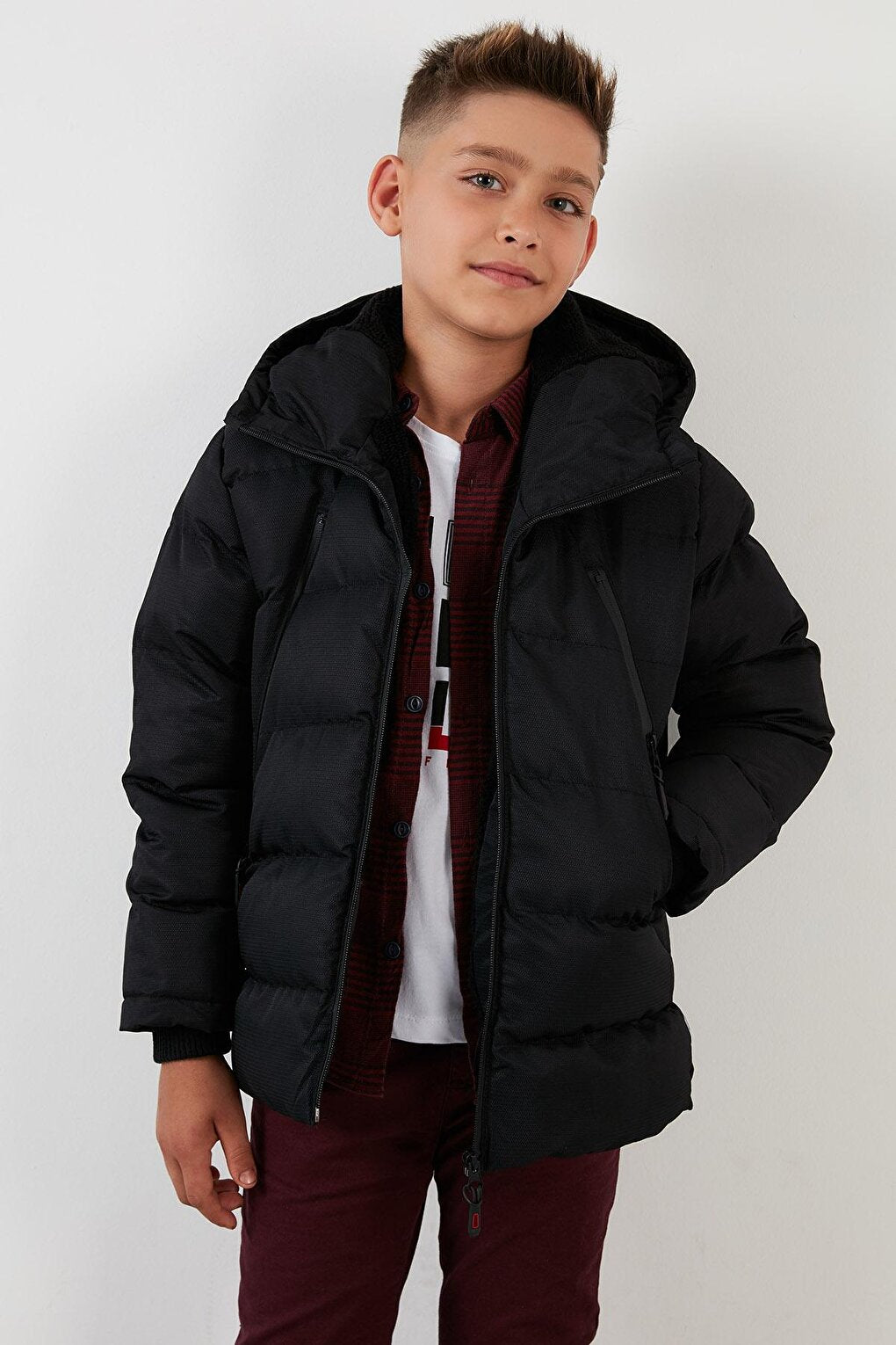 Hooded Puffer Coat with Plush Lining and Zippered Pockets 5760040