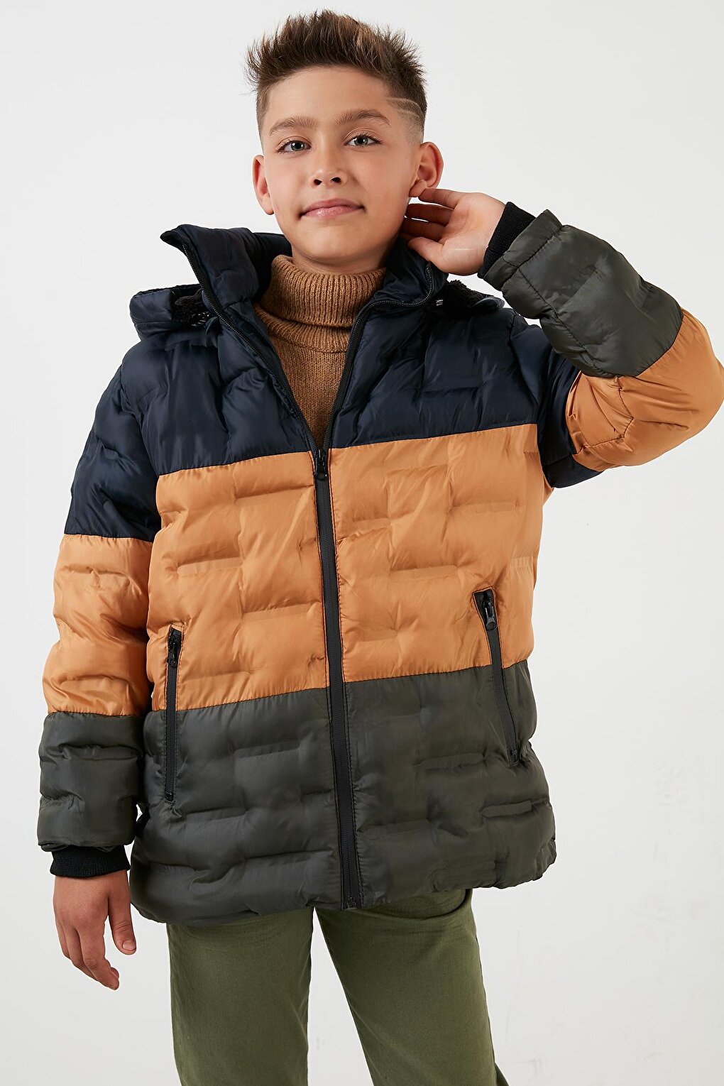 Removable Hooded Puffer Coat with Plush Lining 5760015