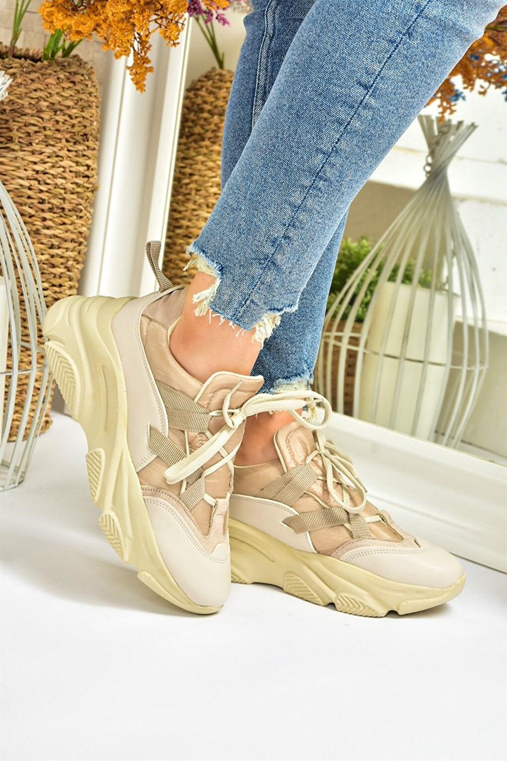 M973514409 Beige Women's Sneakers