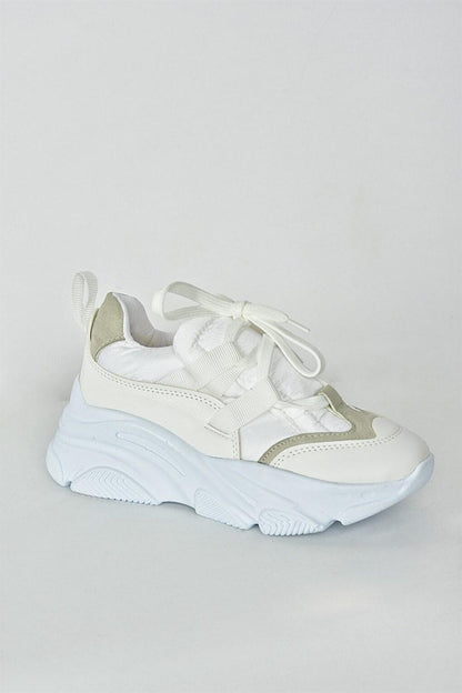 M973514409 White Women's Sneakers