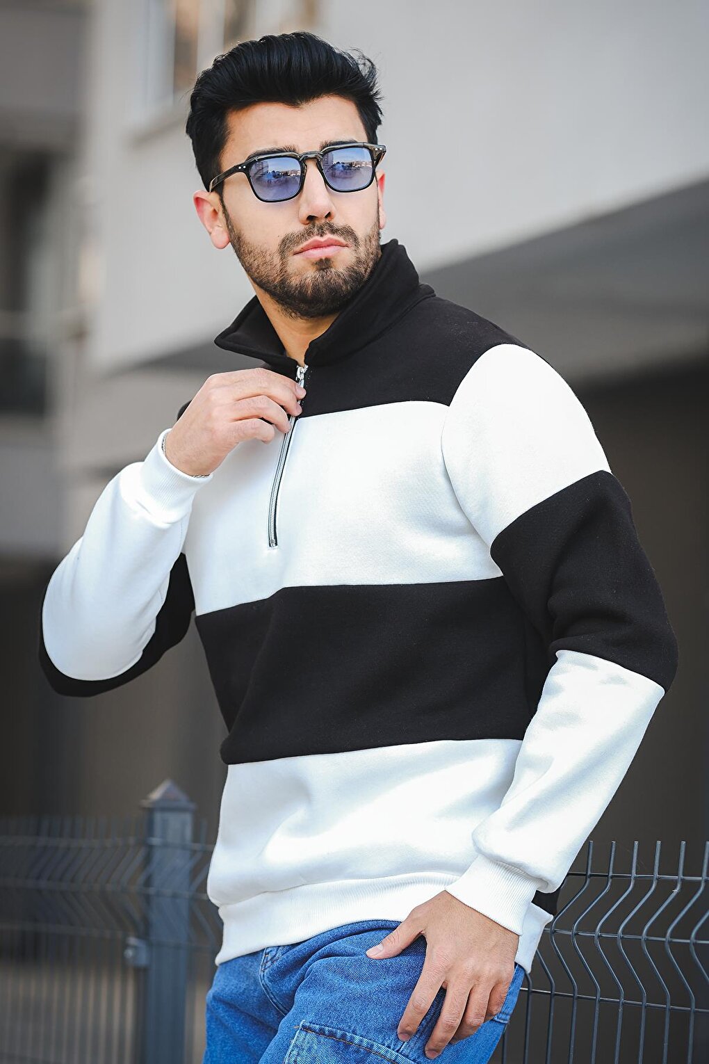 Three Thread Raised Piece Zipper Stand Collar Slim Fit Men's Sweatshirt