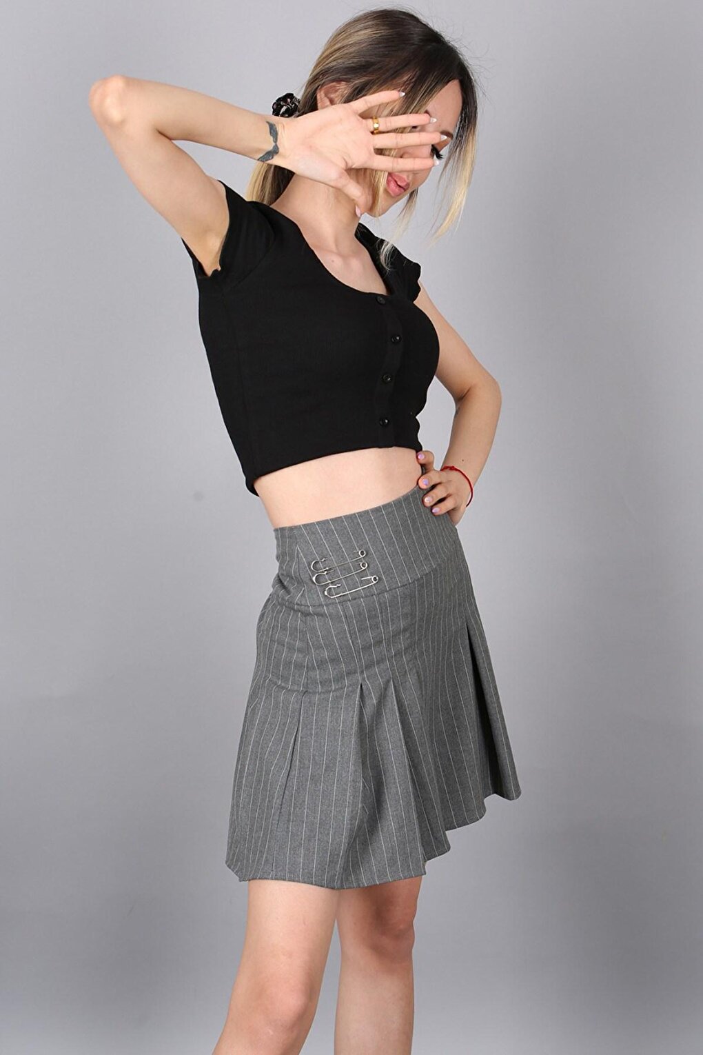 Anthracite Striped Pleated Short Women's Skirt MG1451