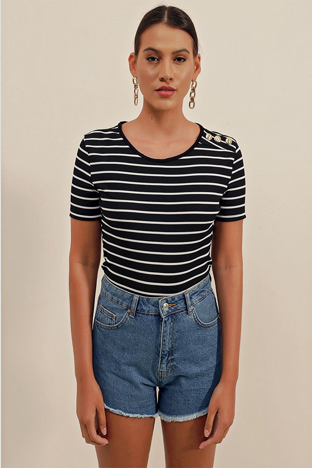 0479 Buttoned Striped Blouse - Black