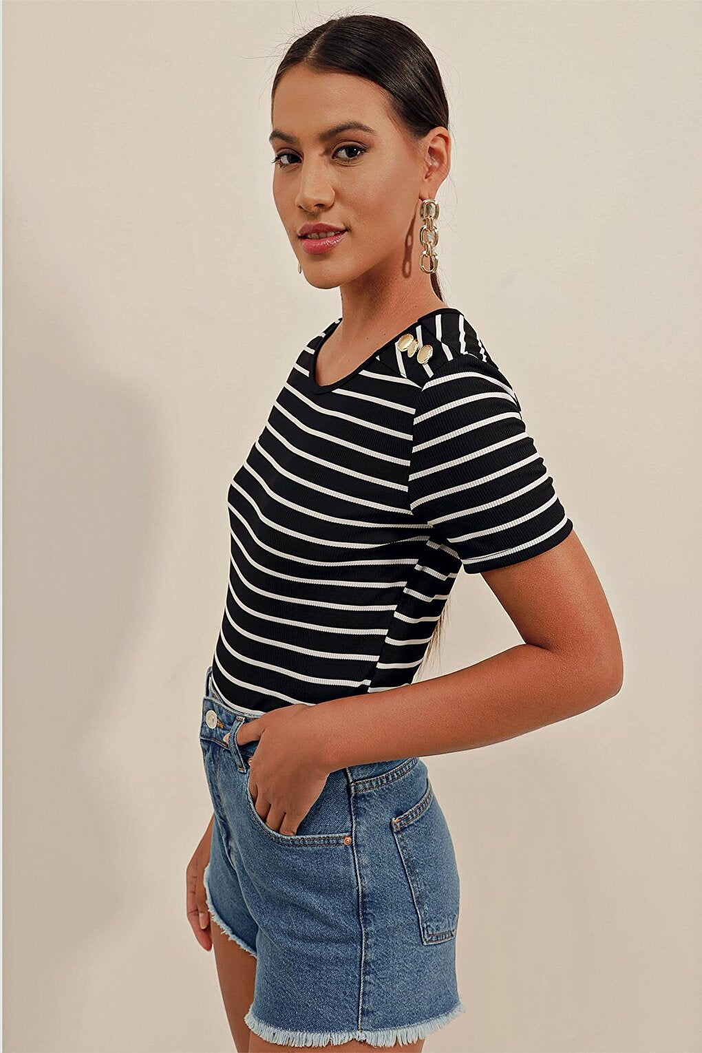 0479 Buttoned Striped Blouse - Black