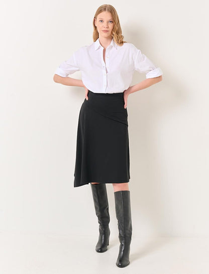 Black Normal Waist Asymmetric Cut Skirt