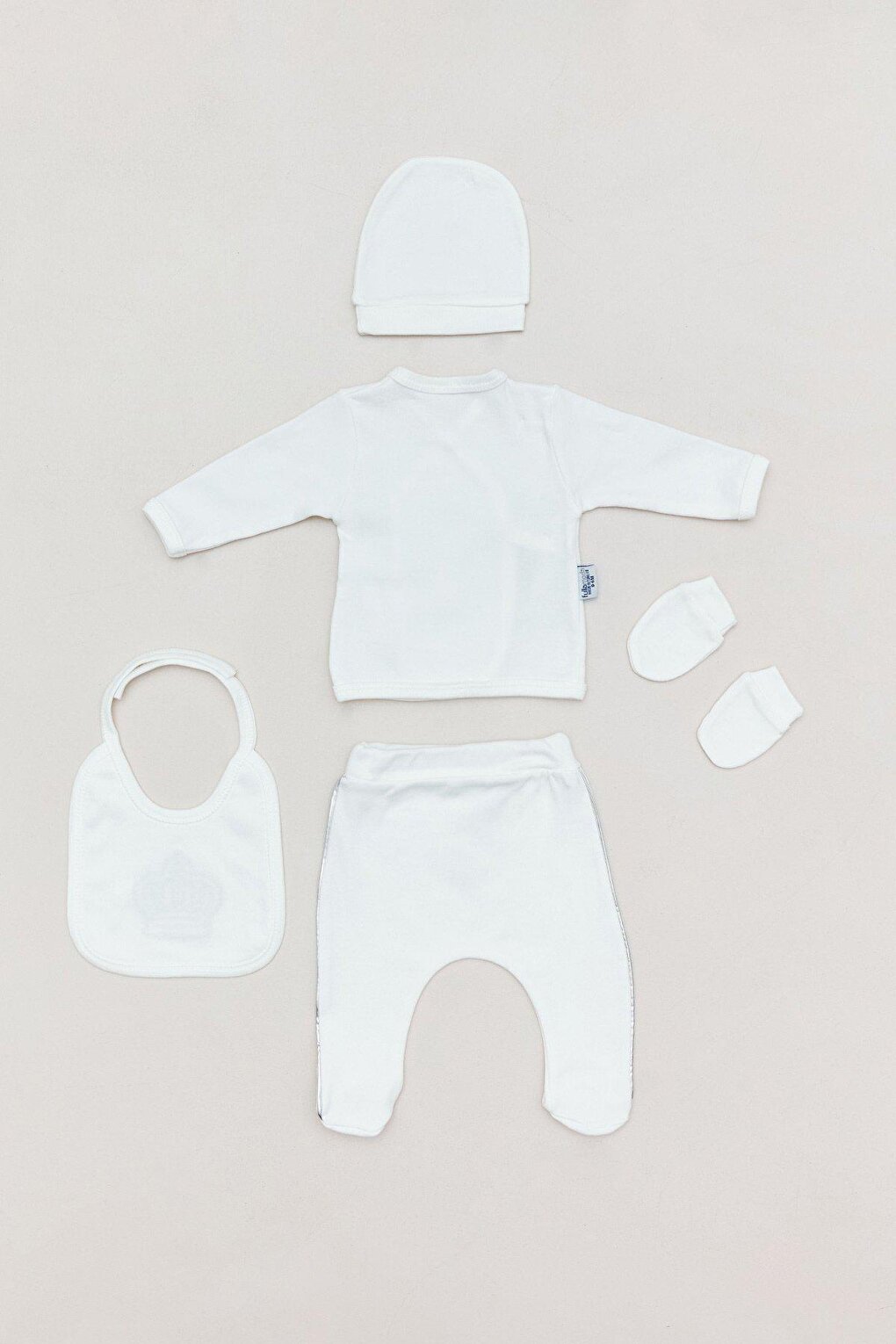 5-Piece Baby Set with Embroidery Detail