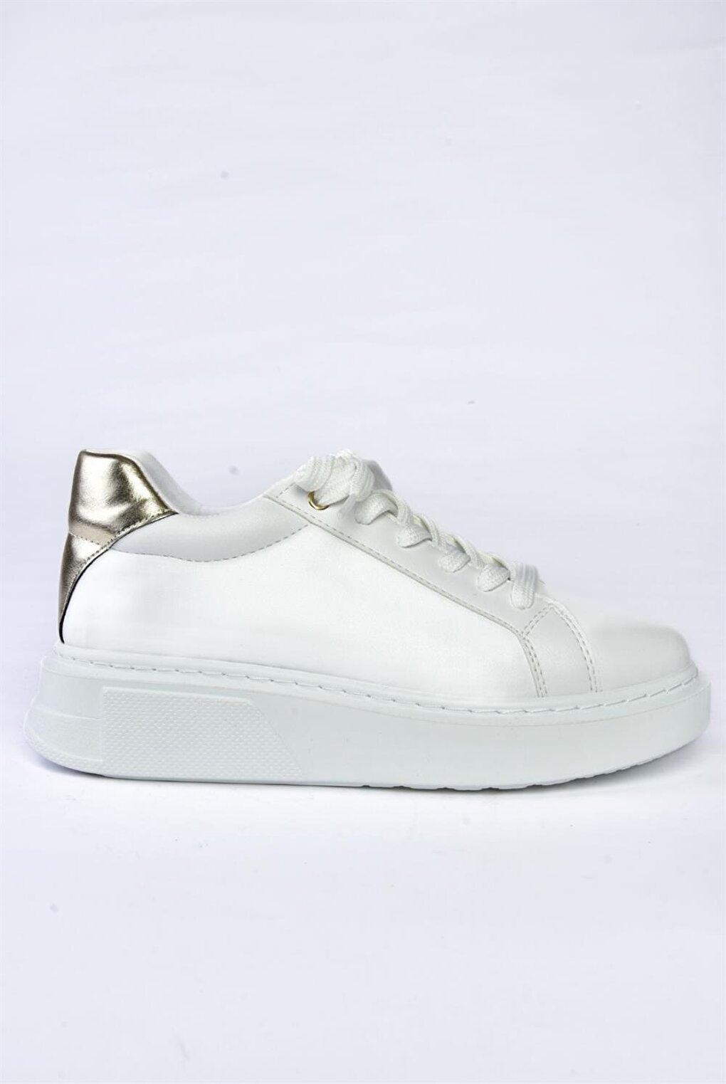 P848231409 White/Gold Women's Sneakers