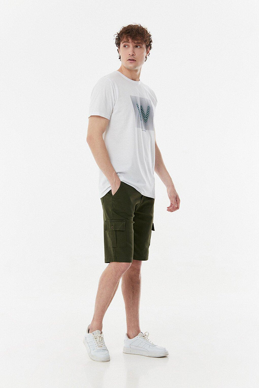 Capri with Cargo Pocket