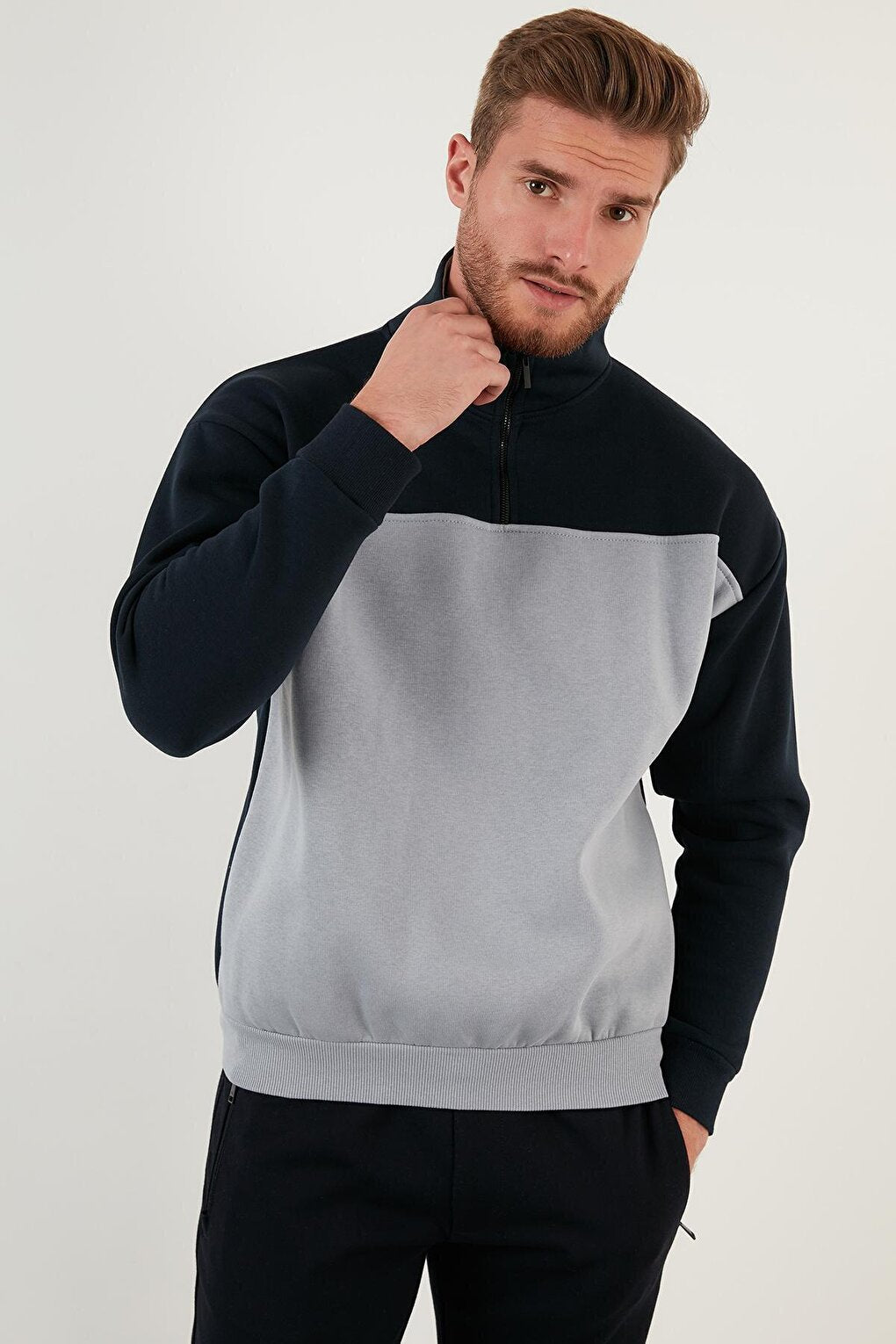 Regular Fit Zippered Stand-Up Collar Soft Lined Winter Sweat 5905343