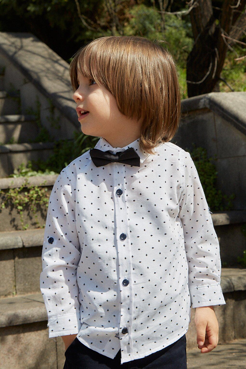 Printed Sleeve Foldable Bow Tie Shirt