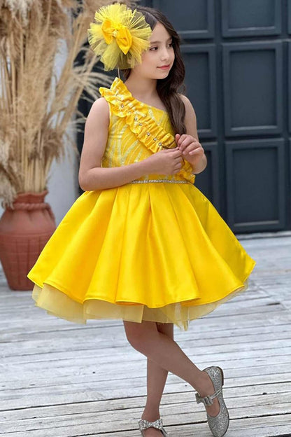 Girl's One-Shoulder Yellow Evening Dress with Stone Detailed Fluffy Skirt