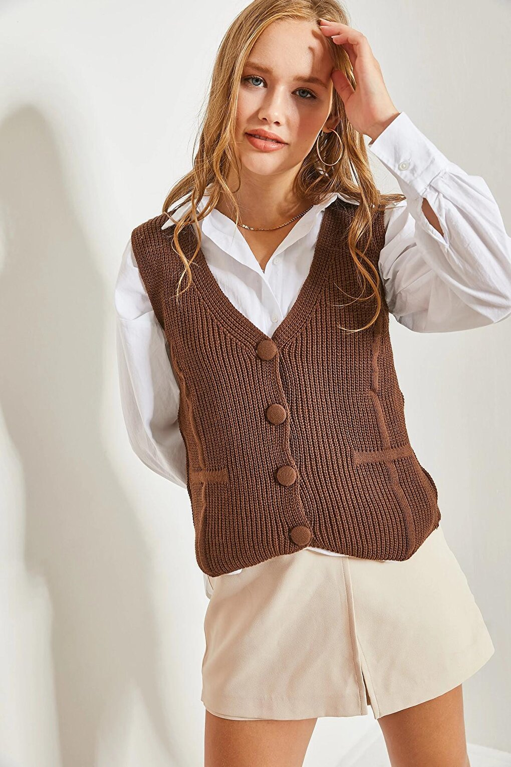 Women's Buttoned Patterned Knitwear Vest