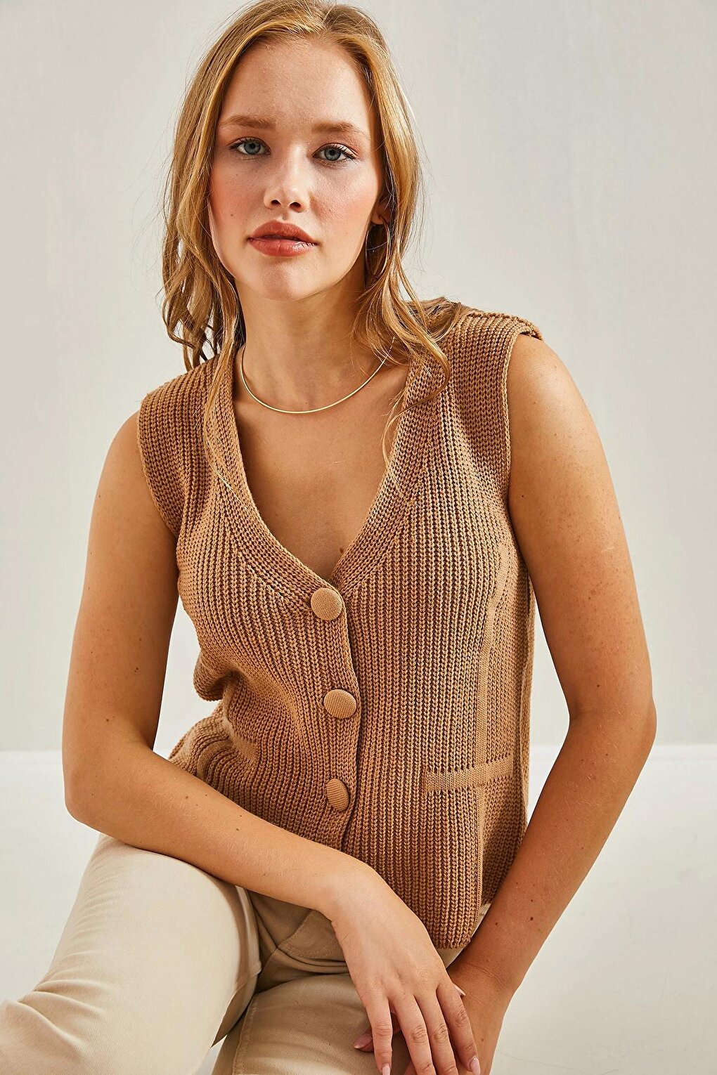 Women's Buttoned Patterned Knitwear Vest