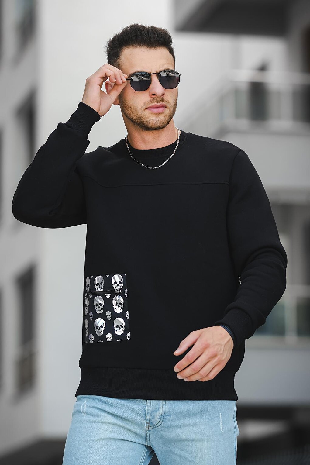 Three Thread Raised Skull Printed Men's Sweatshirt with Pocket Detail