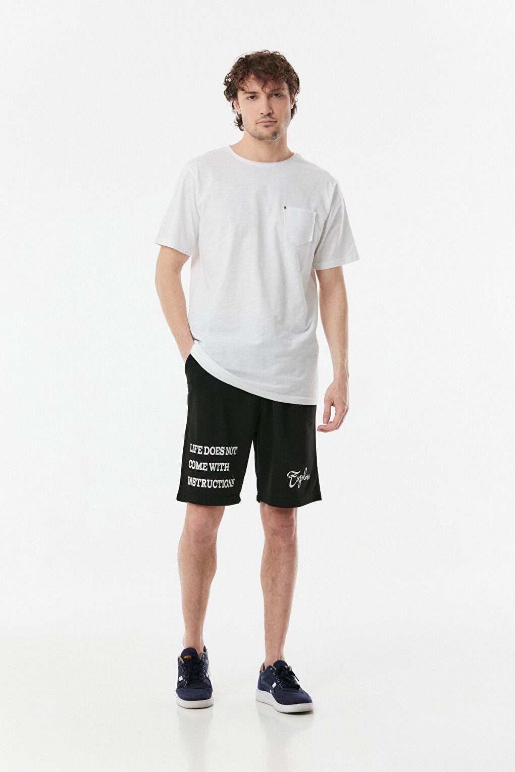 Text Printed Waist Tied Shorts