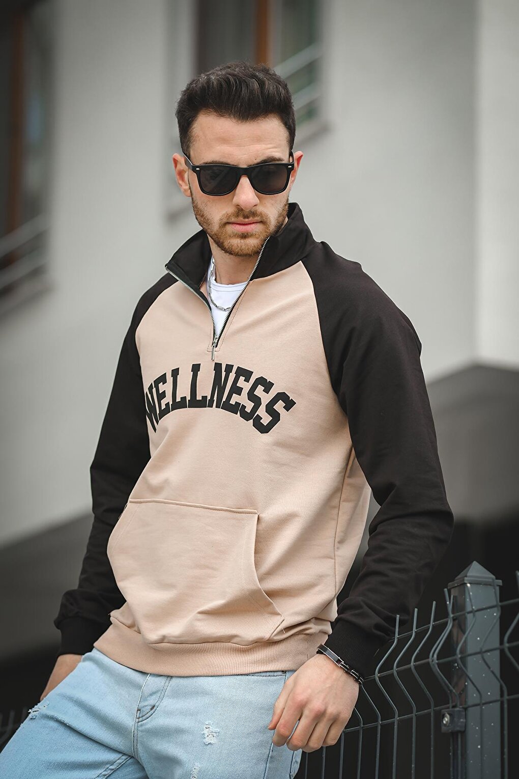 Slim Fit Two Thread Printed Half Zipper Men's Sweatshirt