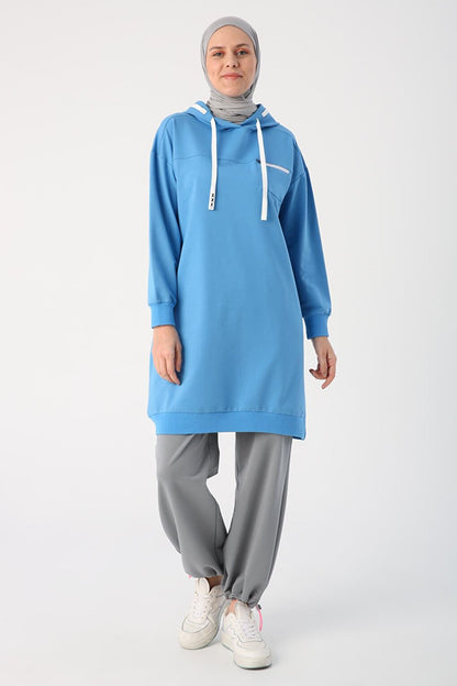 Saks Zipper Pocket Hooded Sweat Tunic