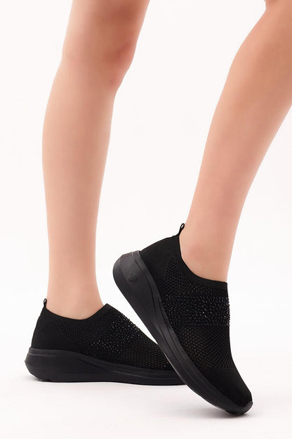 Women's Black Comfortable Mold Stone Detailed Sneaker