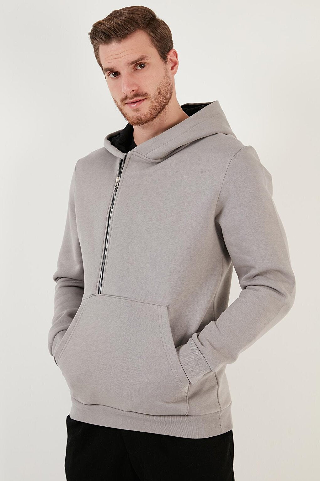 Kangaroo Pocket Zippered Hooded Collar Slim Fit Sweat 575707