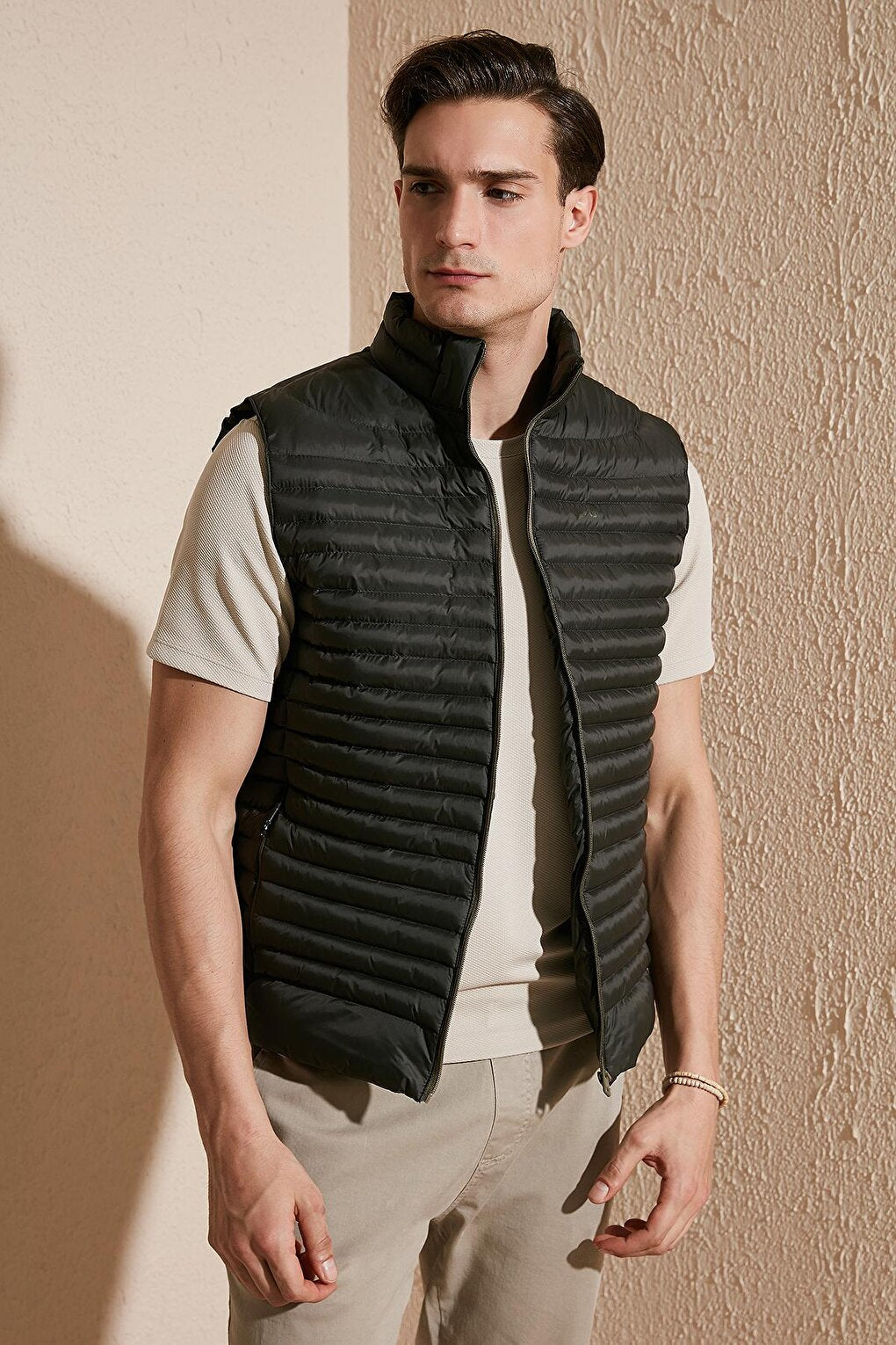 Regular Fit Stand Collar Pocket Quilted Puffer Vest 497KIM