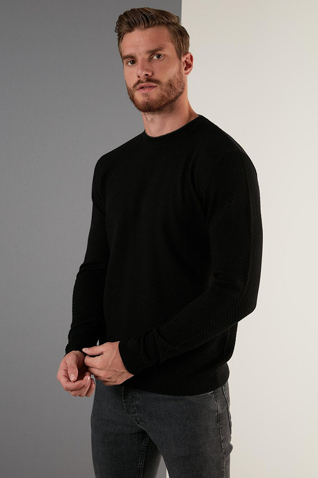 Cotton Slim Fit Crew Neck Sweater 6353401