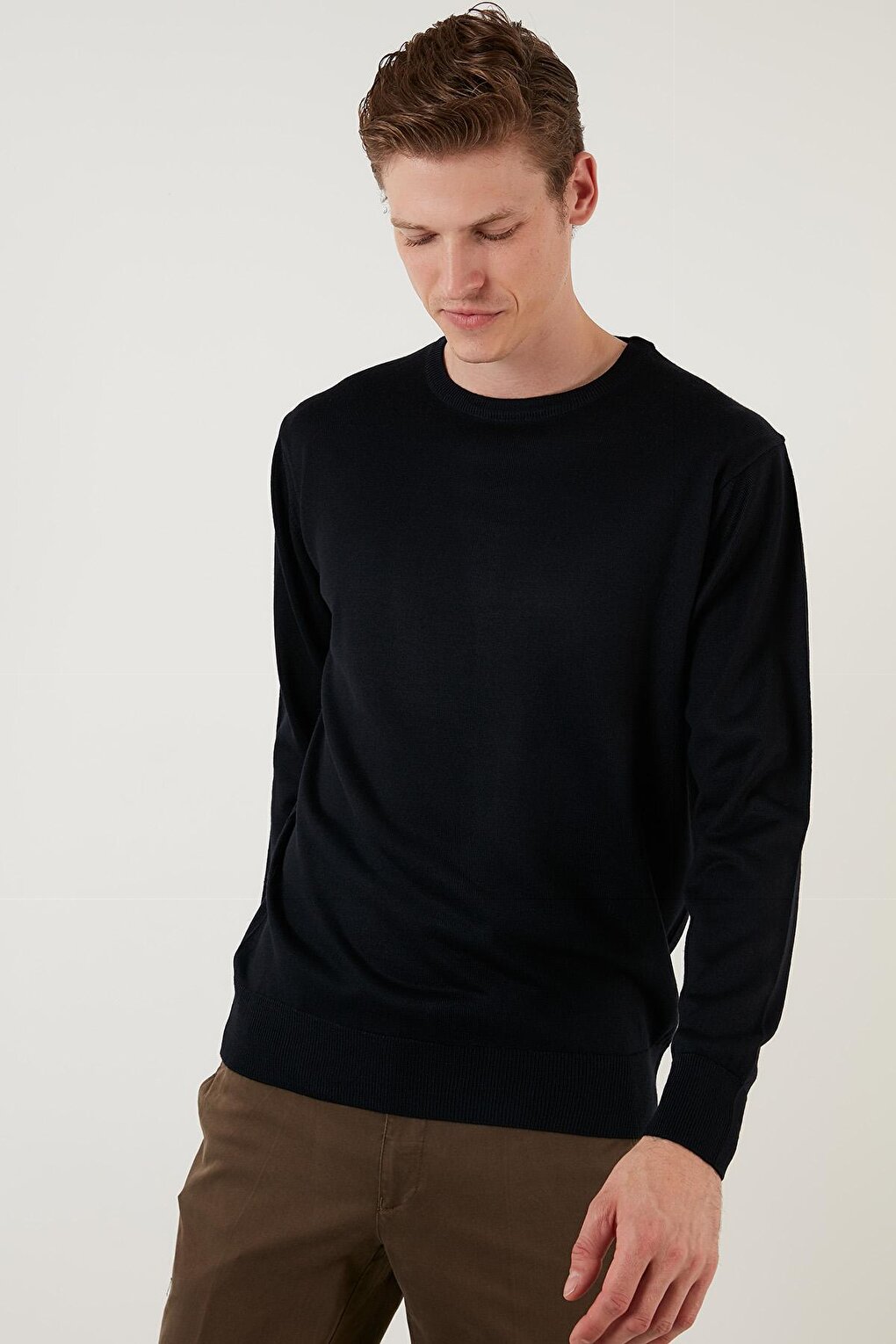 Wool Slim Fit Crew Neck Knitwear Sweater 518BICYCLE