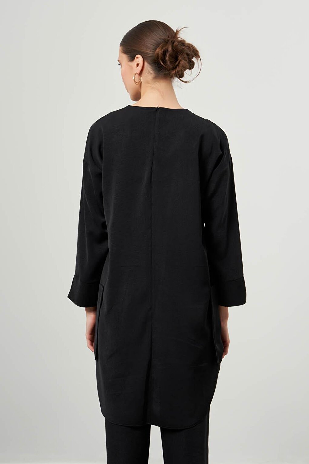 Patterned Textured Pocketed Black Tunic