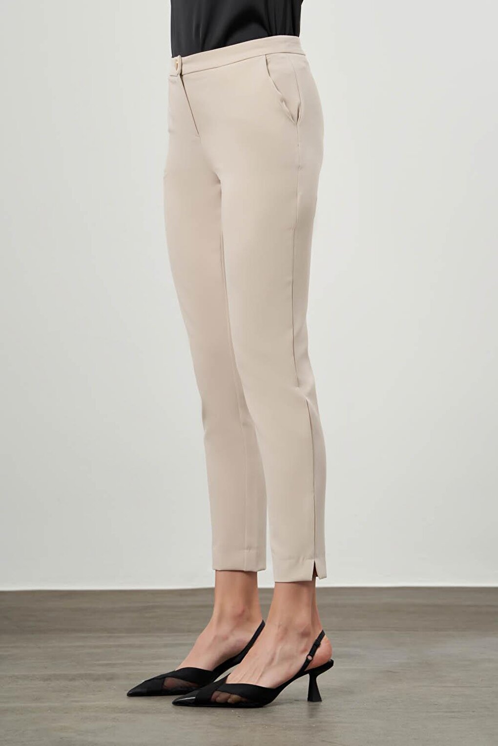 Classic Bsc Beige Trousers