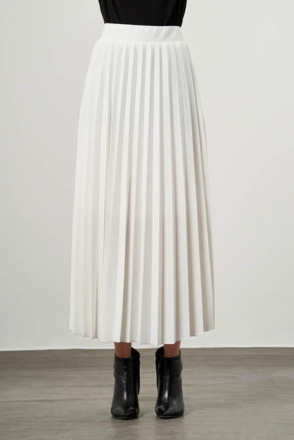 Crepe Knitted Pleated Ecru Skirt