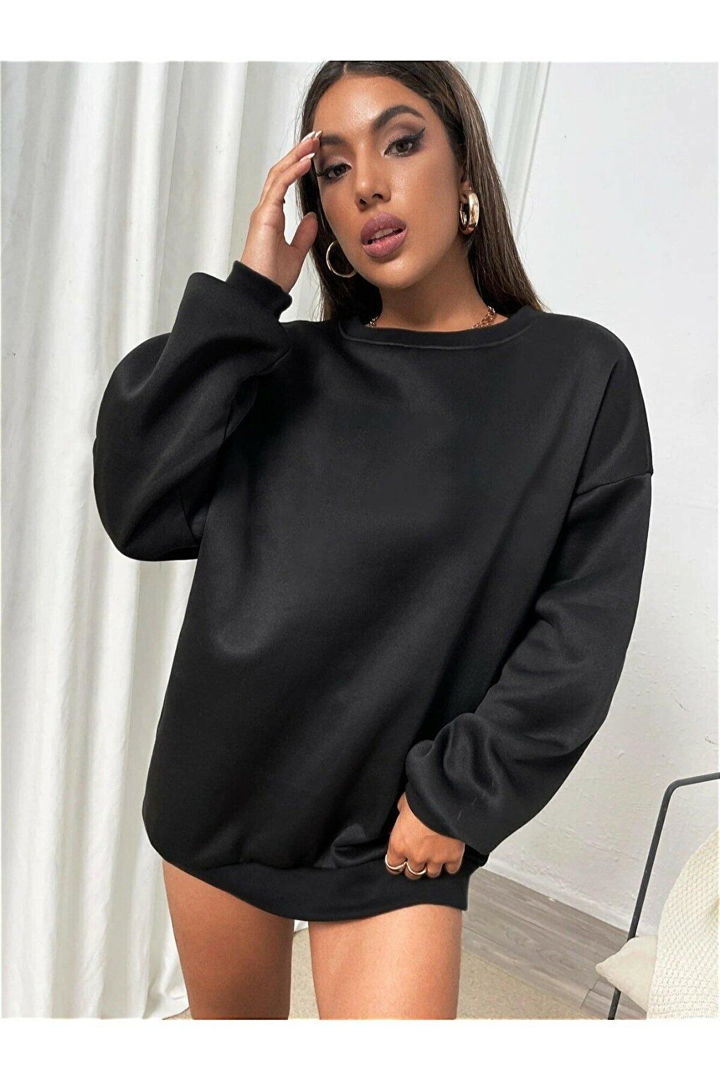 Women's BLACK Crew Neck Plain Sweatshirt