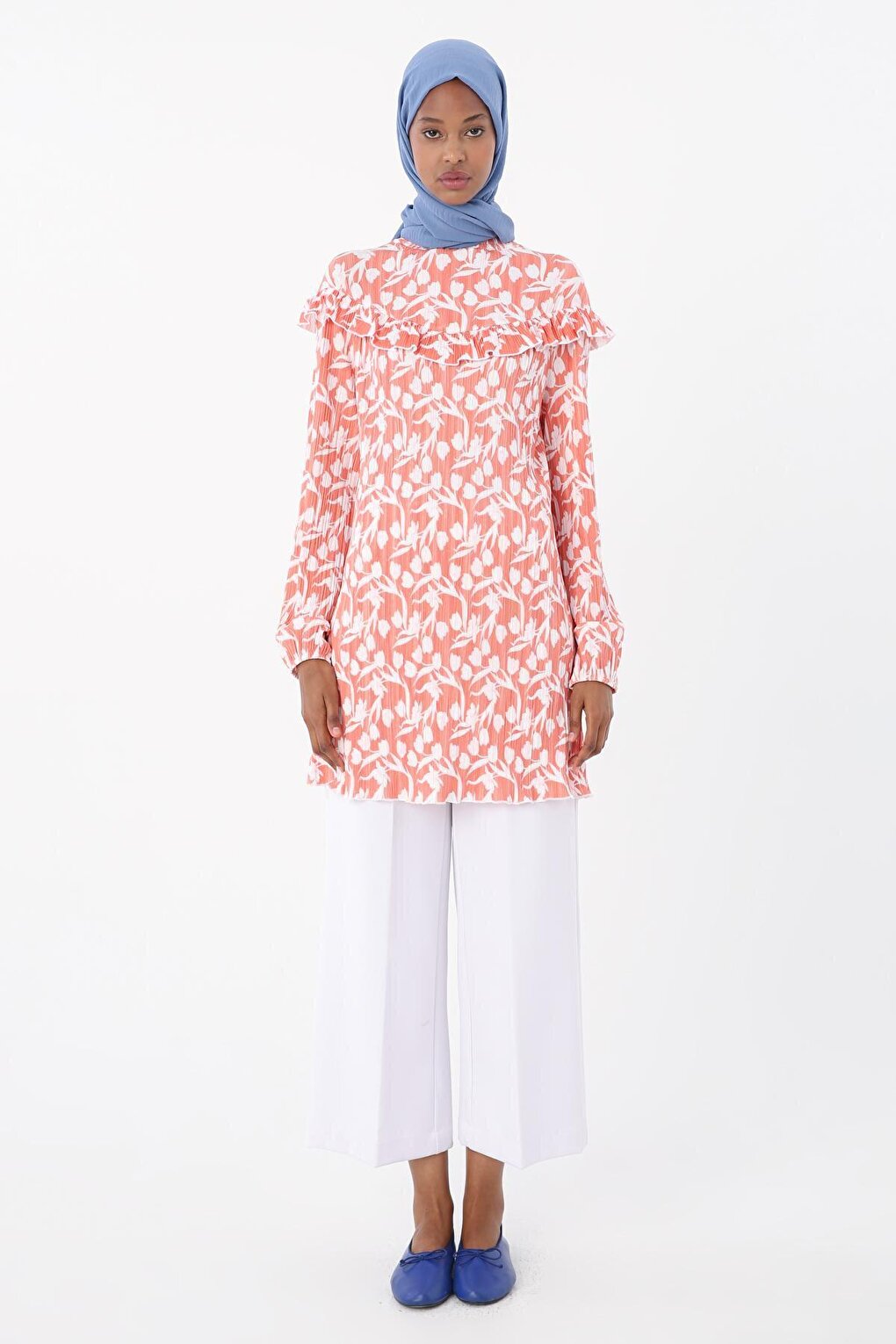 Salmon-White Printed Patterned Tunic with Frilled Robe