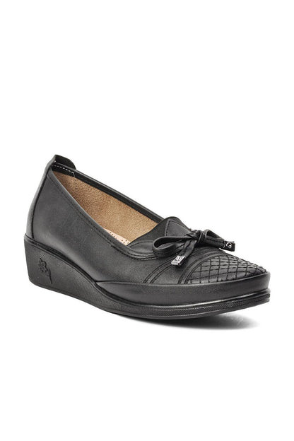 Black Genuine Leather Women's Classic Shoes 137