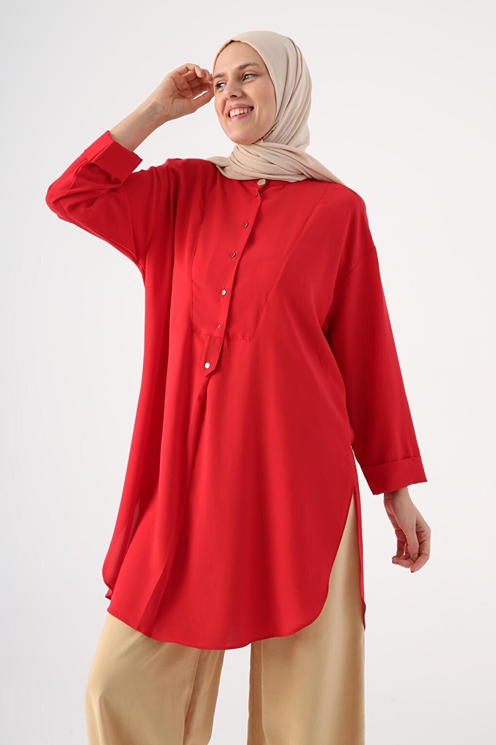 Red Judge Collar Slit Sleeve Folding Detailed Tunic